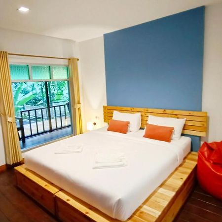 Nua Tone Resort Bang Tao & Cafe Exterior photo