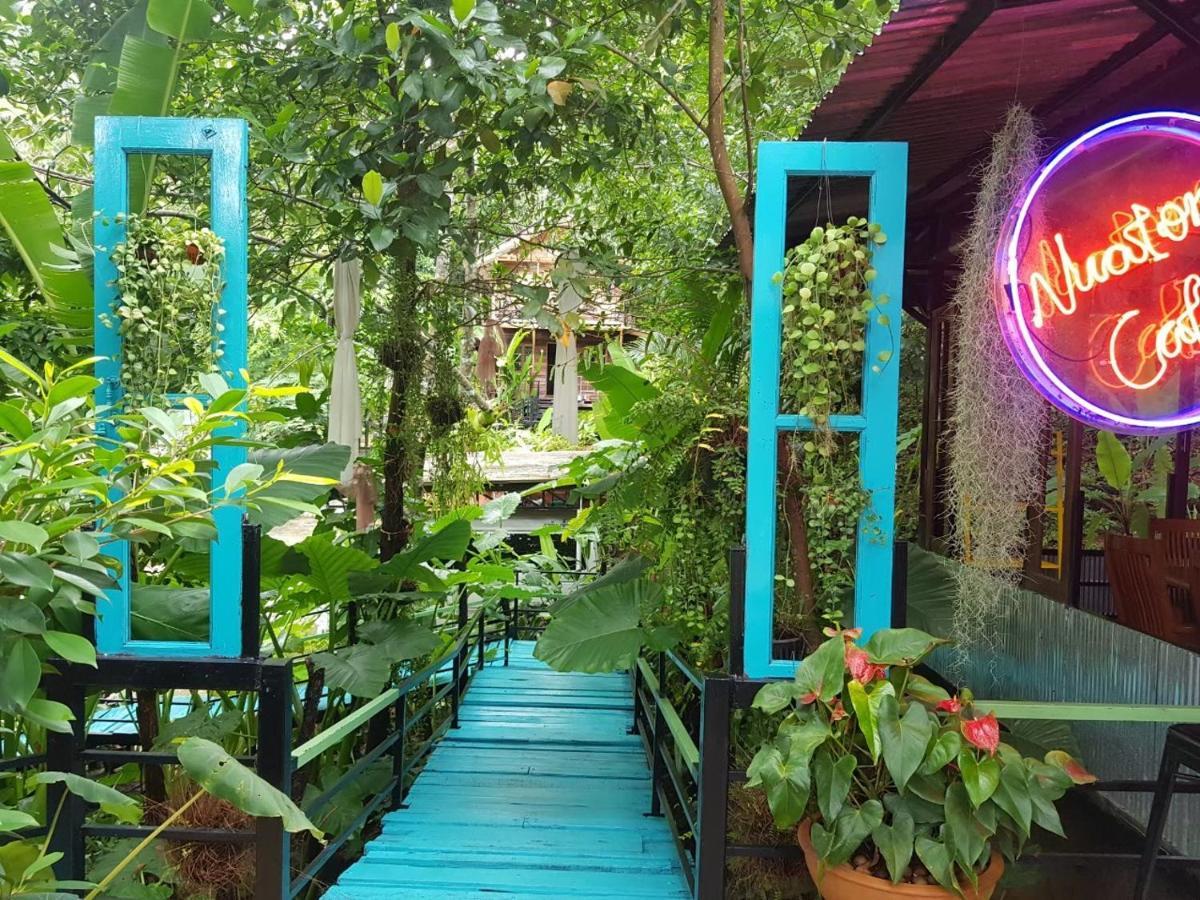 Nua Tone Resort Bang Tao & Cafe Exterior photo
