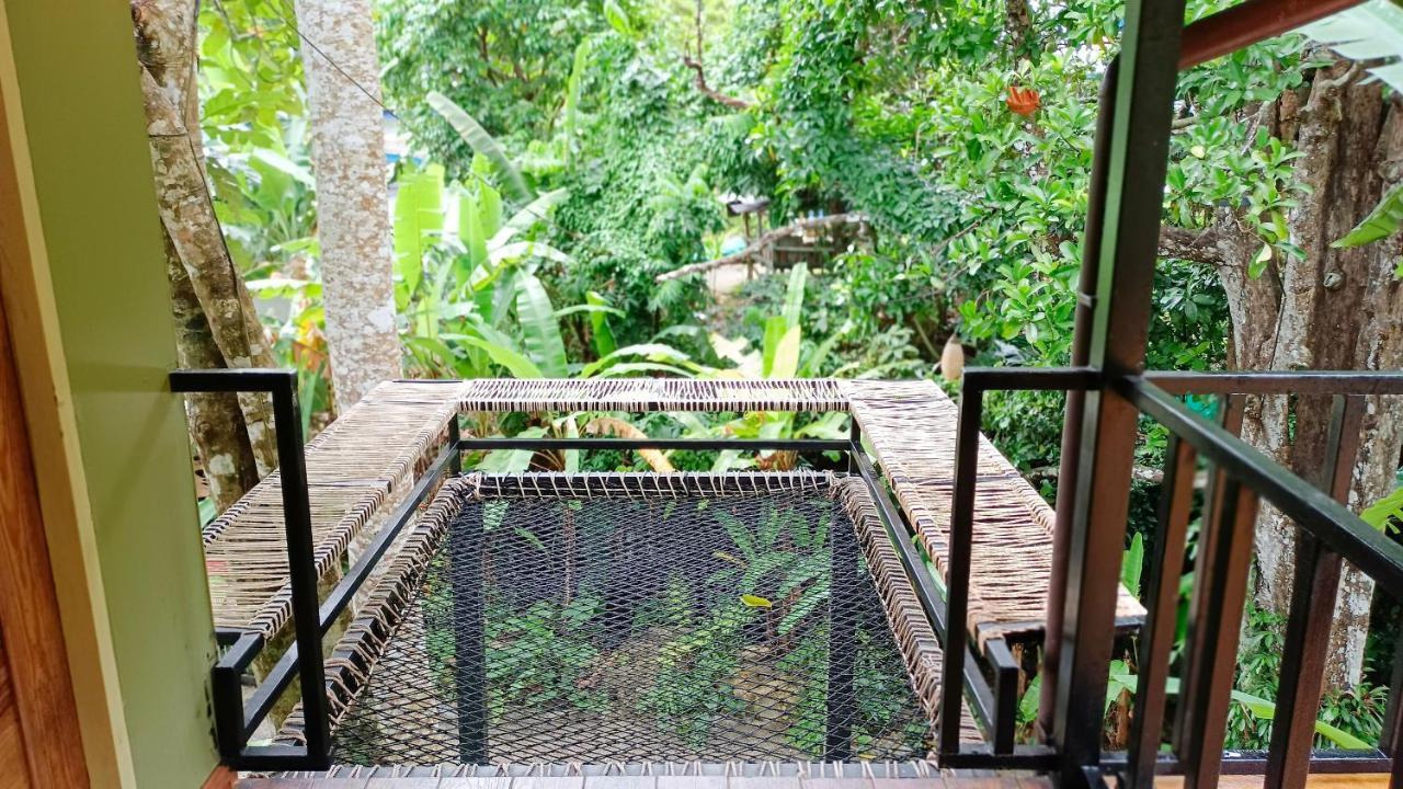 Nua Tone Resort Bang Tao & Cafe Exterior photo
